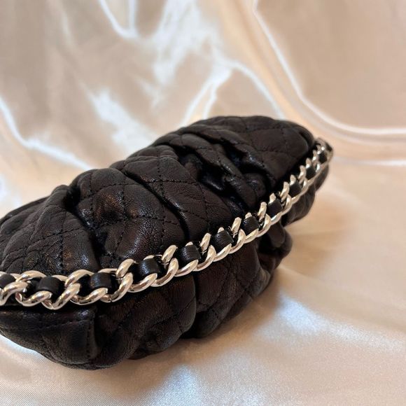 🚫SOLD🚫CHANEL Chain Around Leather Crossbody Bag - Picture 8 of 15